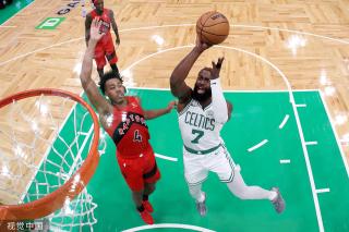 在防守时更 在防守时更