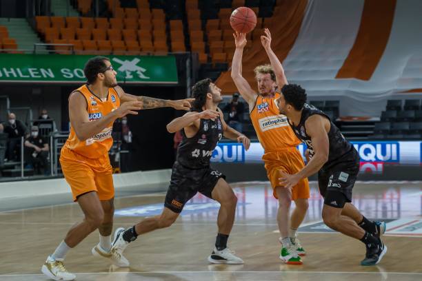 度赛程中保 度赛程中保